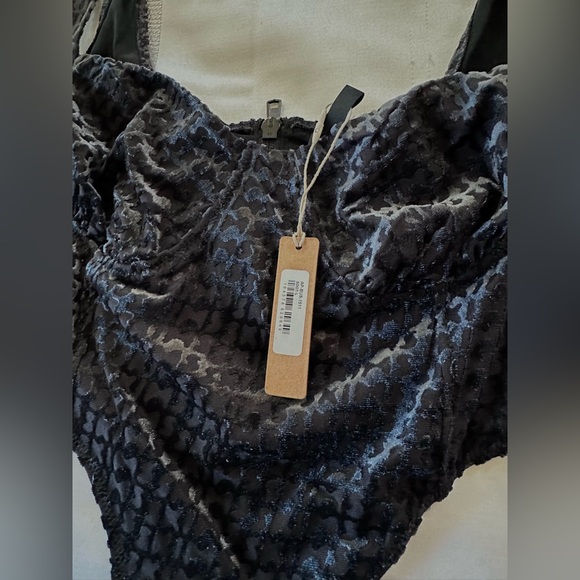 NWT Skims black velour corset crop top size large - Picture 5 of 5